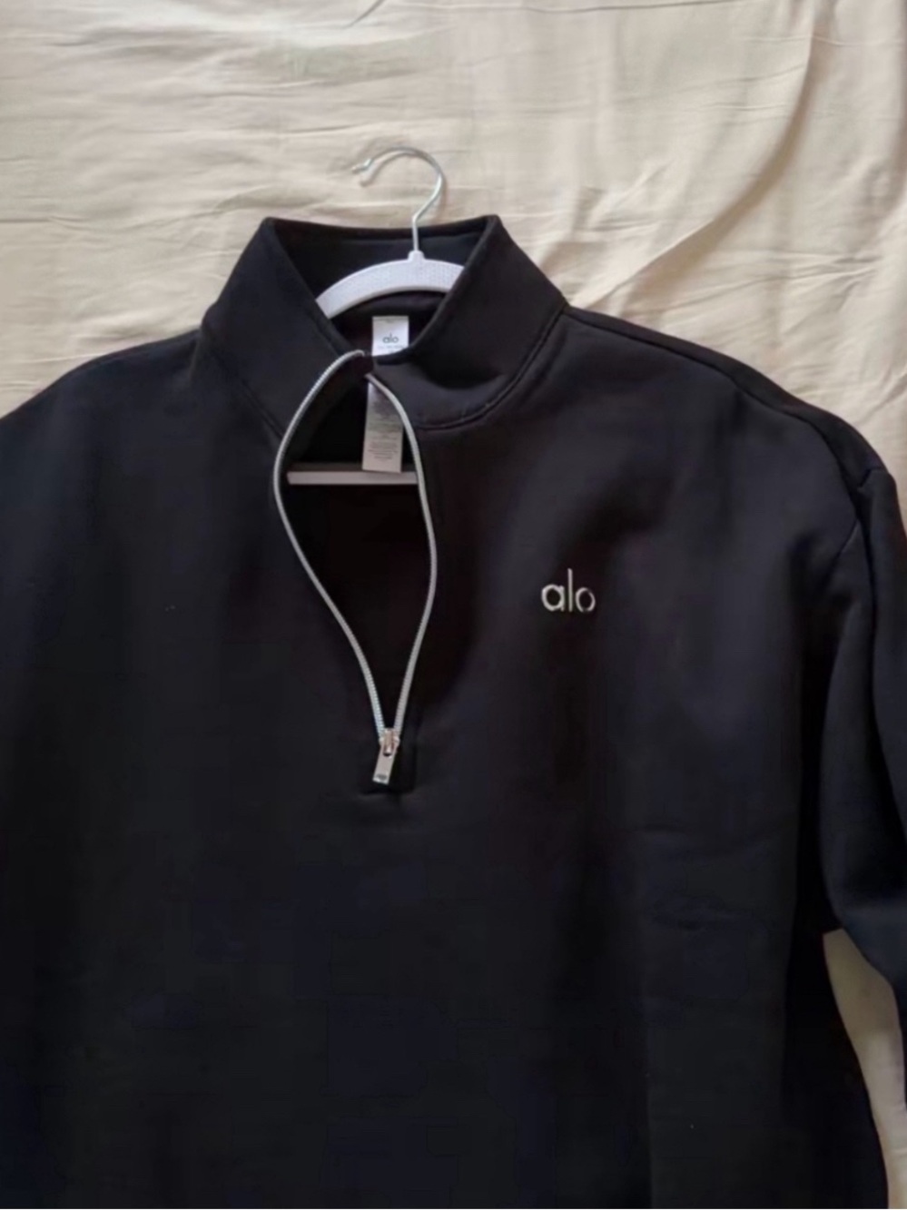 ALO Yoga Black Quarter-Zip Pullover with Contrast Trim